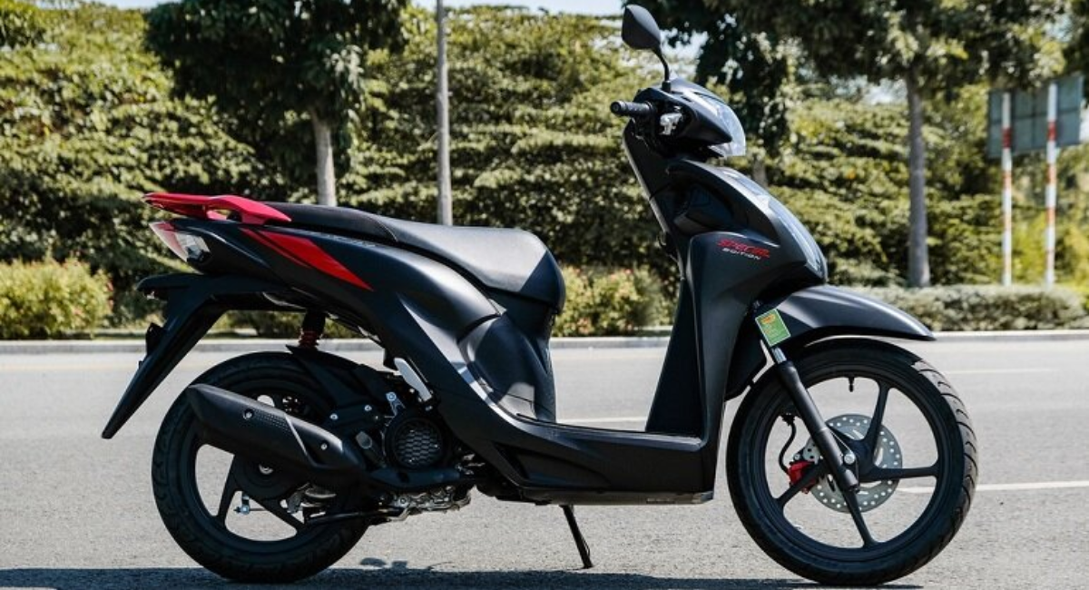 Vision bản cá tính có thực sự tốt hơn các phiên bản truyền thống?